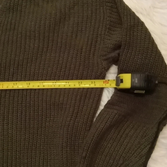 Love by designe womans olive green sweater sz L - Picture 5 of 16